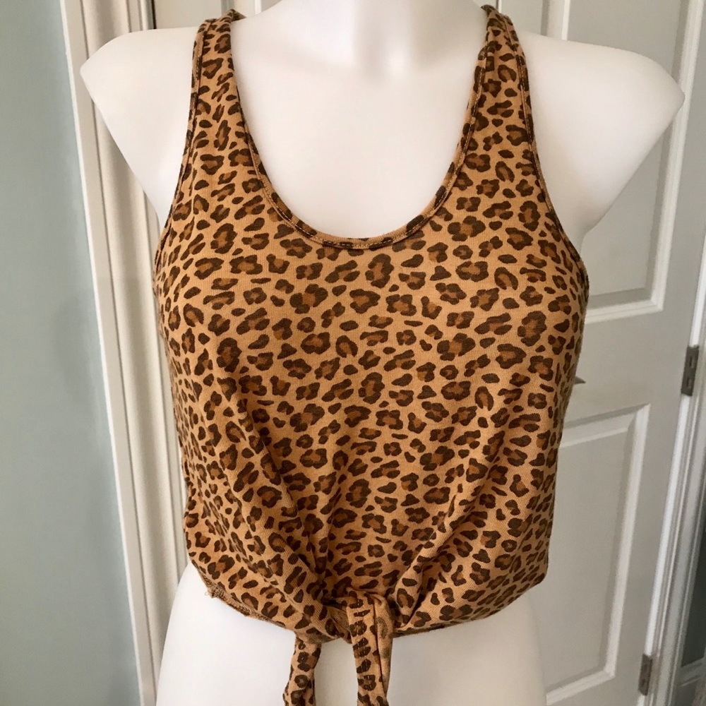 Leopard tank with tie at the waist